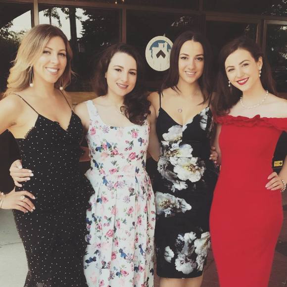 Meet your Posher, Monica - Picture 1 of 1